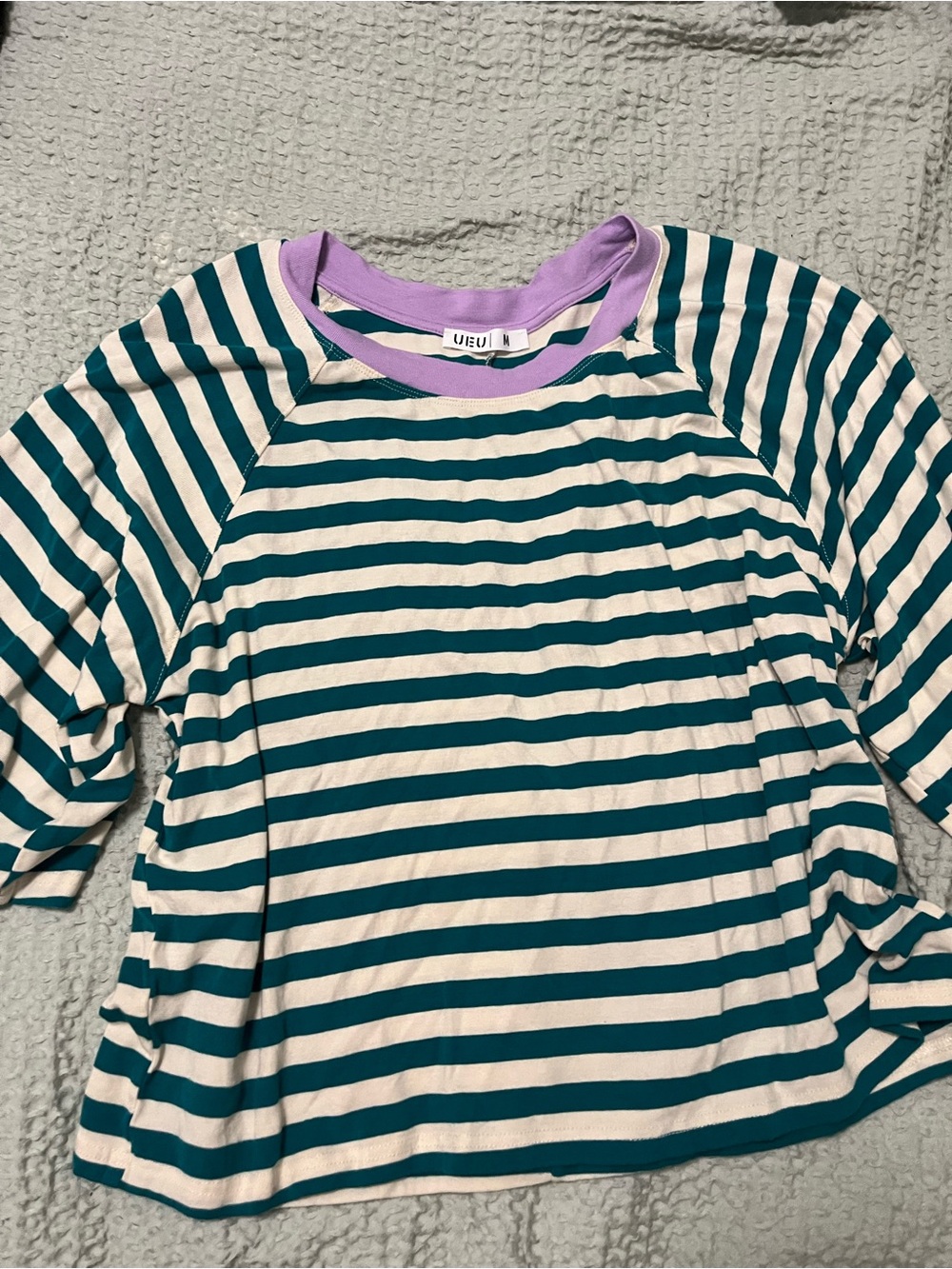 oversized cropped tee